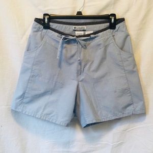 COLUMBIA Shorts M Lt BLUE w/working pockets & waist tie detail